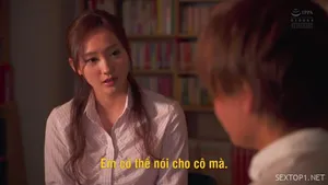 Điệu nhảy trứng nhảy theo yêu cầu của Ino: tất hở đáy và quần xẻ